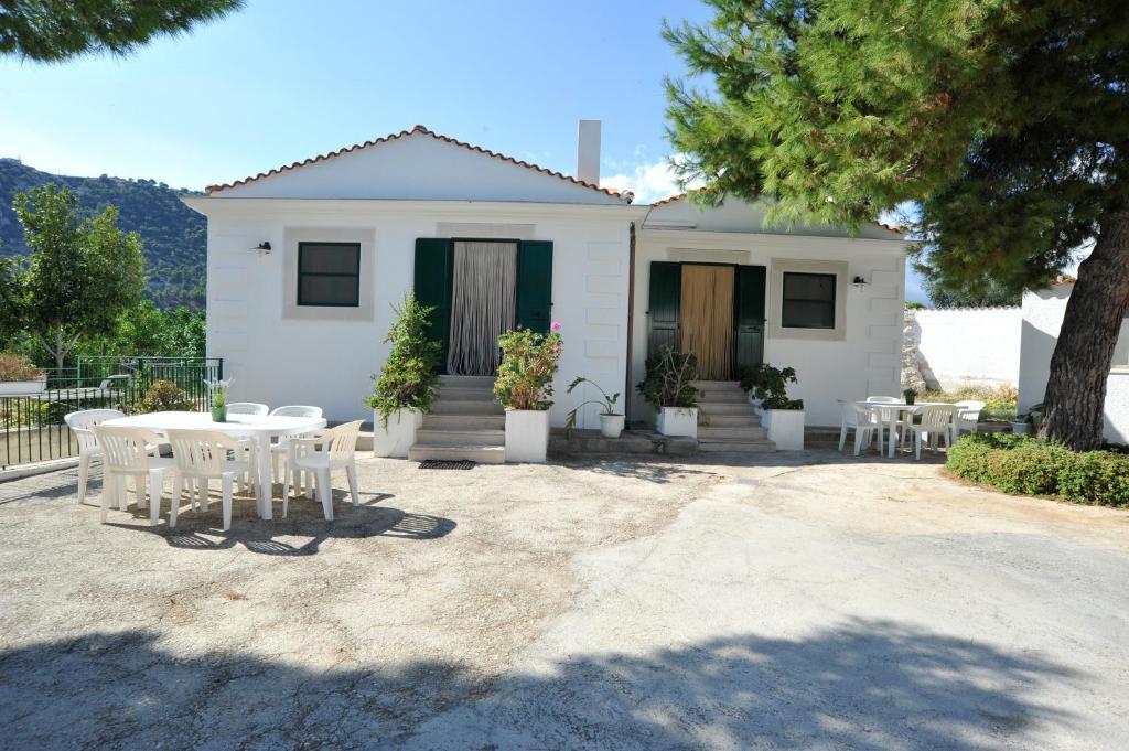 Case Vacanze Uliveto Mattinata Habitación foto